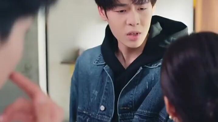 Wu Yuhang & Liu Meina - Aku selamatkan pria terluka, tak duga dia CEO miliarder, diam-diam cinta aku