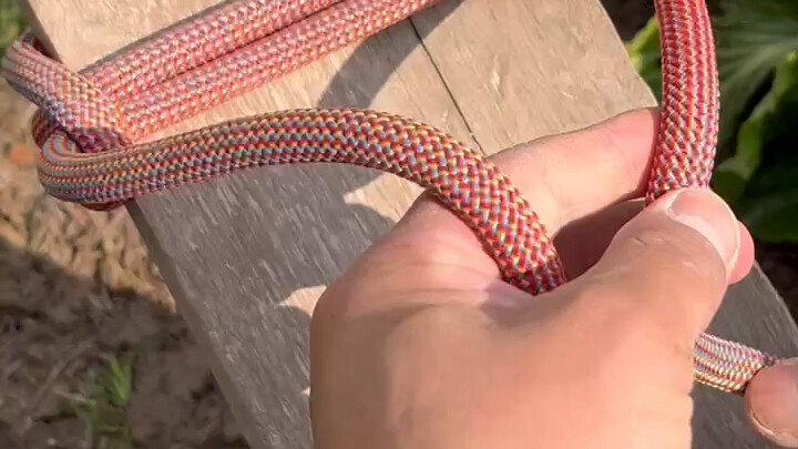 ملك العُقد الرباطية