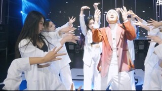 [Yang Wentao Taotao] Would you be moved by such an economy class?