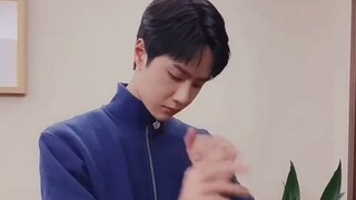 【博君一肖】当年著名的一段舞，你一半我一半 当成不认识我行不行，一博是20201205发，肖肖是20201207发