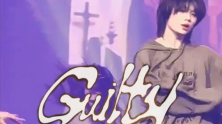 【مذنب】 أغنية تيمين الأكثر شبهًا في الكون، حتى الملابس متطابقة تمامًا، والرقصة تجعلك تظن أنه هو نفسه؟