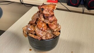 [Japanese Office Cuisine] Challenge the Extreme Height of Pork Rice Bowl!