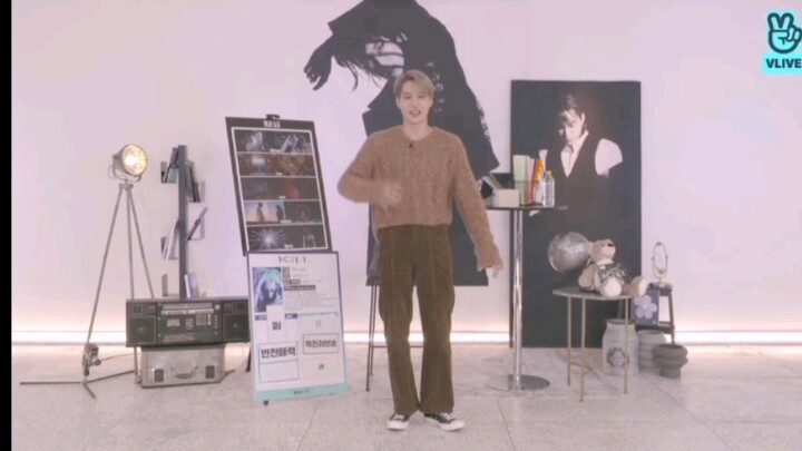 [EXO KAI] Kim Jong-in teaches the climax of his solo hit "Mmmh"