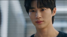 [Running with Sun Jae on his back] Aren’t you a love-brained person?!