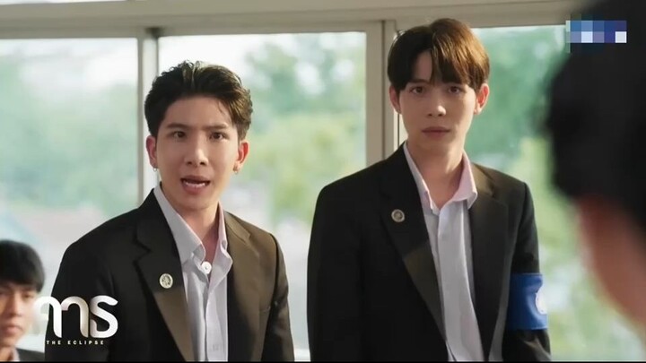 พวกนักเรียนที่มีความคิดไม่เหมือนกับผู้ใหญ่