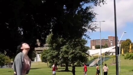 Đến chơi bóng nè cả nhà, 1vs1 đấu bò!