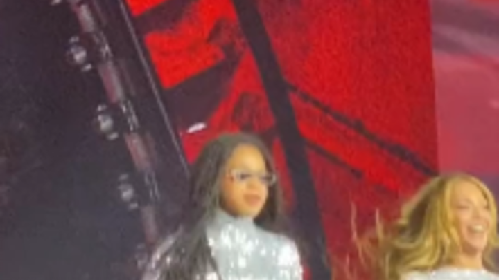 Beyonce女儿亲自上场伴舞助阵妈妈演唱会！