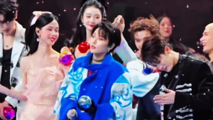 [Tan Jianci ✘ Chen Duling] Đêm tiệc phương Đông "Tình yêu của chúng ta nằm trong góc không ai cả"