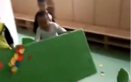 "Childhood Crow" on Douban: 7.2