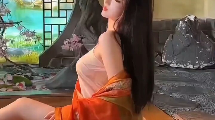 “人间醉梦知何处，今日勾栏听曲中”