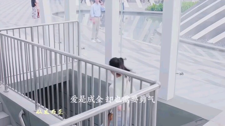 Tình yêu là sự thành toàn, nhưng cũng cần dũng khí! Có mấy ai làm được như Tử Châu đây? Cái dáng “đá