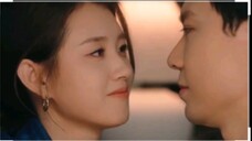 Eight years after their breakup, they meet again. She initially thinks the CEO is showing off.