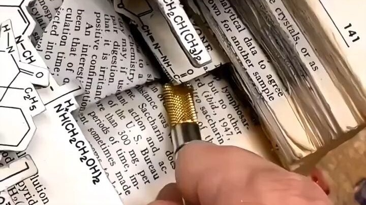 Hãy nhờ dữ liệu lớn đẩy video này đến những người có chút xíu khiếu nghệ thuật nhé.