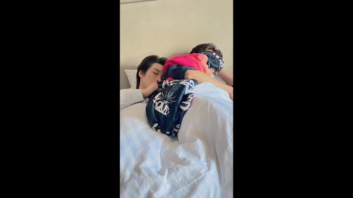 [Eng Sub] 28 April 2026 CrazyLoveMooMoo Q15 | BossNoeul taking a nap #บอสโนอึล #bossnoeul #BoNoH