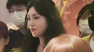 [Jin Miaoer] Because I was afraid of blocking the cat that was trying to squat/On how many fake move