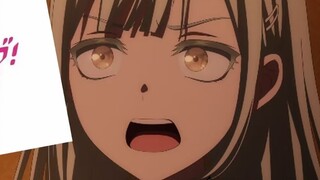 لا أريد العزف على الغيتار، بل أريد أن أصبح أيقونة مدرسية