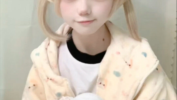 Berbagi dalaman imut