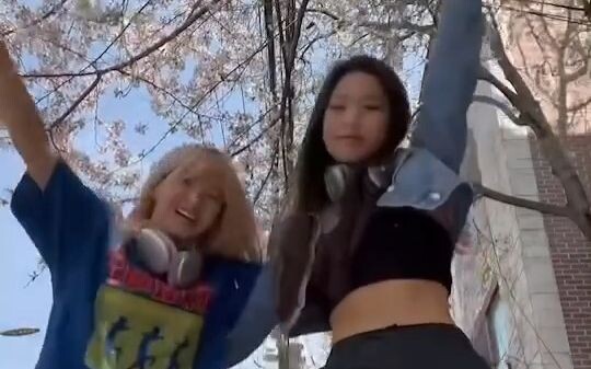 tantangan resmi babymoster ins 🌸 AHYEON & CHIQUITA