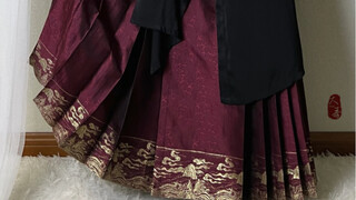 Khi cô nàng thấp bé 1m5 mặc váy Mã Diện