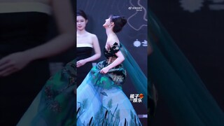 Zhao Lusi Fancam Update 17.12.23 | Lusi Red Carpet Tencent Video All Star Night
