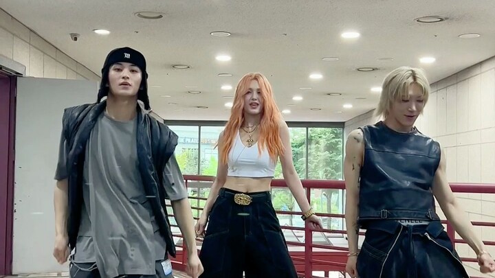 【NCT】เลื่อนไปข้างหน้า ⏩ ใน #กางเกงยีนส์หลวมๆ ของฉัน👖✨