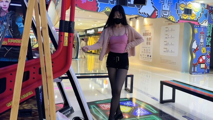 Hot Pink on the Dance Floor: Sexy, Sizzling, and So Vibey! Is This What “Social Butterfly” Girls Are