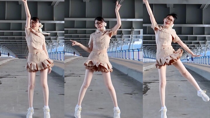 น้องสาวใส่แว่นเต้น! รอยยิ้มของคุณยังน่ารักที่สุดเลย