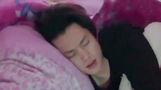 He is so cute and handsome when he wakes up 2|Wang Hedi