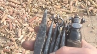 老是九节鞭，髙手在民间