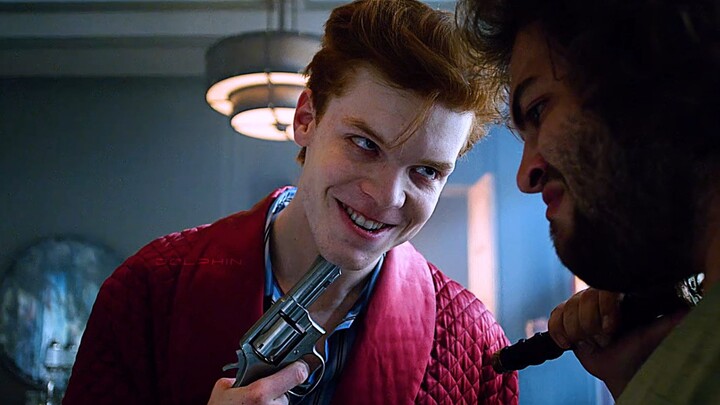 Darn it, I've been tricked by them again! Director, this isn't how the script was supposed to go!