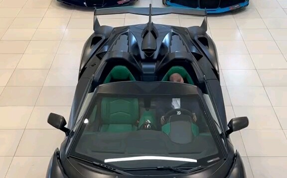 บอกว่านี่คือโรงรถบ้านคุณก็ไม่เกินไปนักหรอก