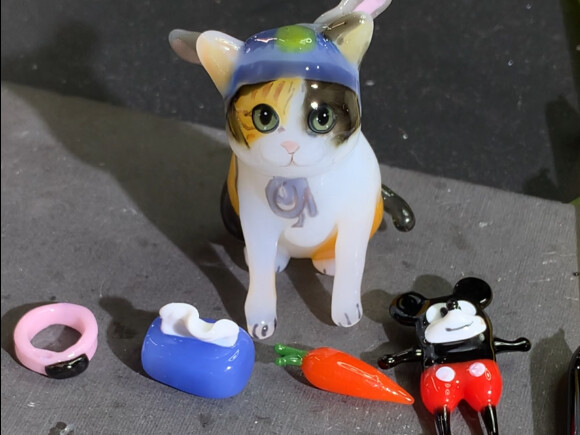 Luar biasa!! Kucing tisu lobak yang dibakar dengan kaca