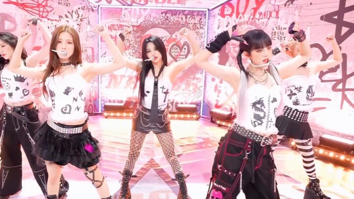 فتاة تؤدي أغنية «TOMBOY» كاملة بمشهد واحد، أسلوب مختلط بين كوروميني والرسومات الحائطية على الهواء