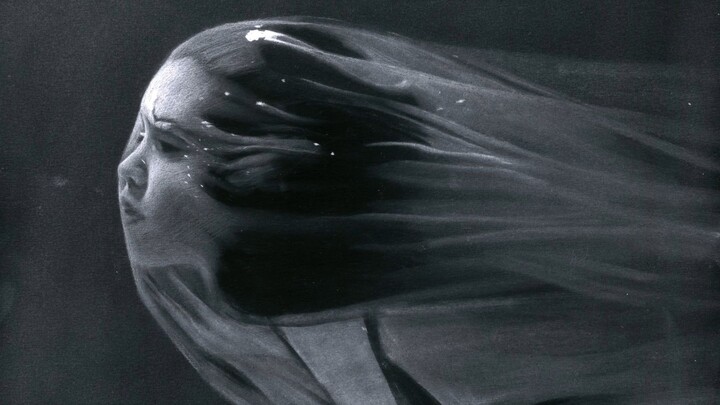 “Trong mơ rốt cuộc là ai đang nghĩ về ai” - Phác thảo âm bản