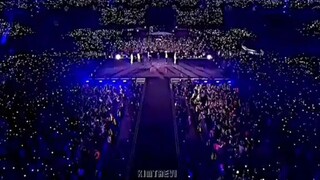 ito na Yung last concert ng BTS😭 sobrang nakakaiyak talaga para sa aming mga army😭😭😭😭