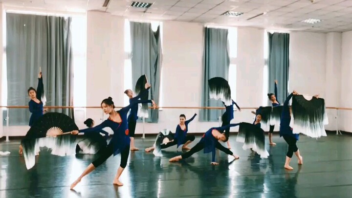 [Shuilongyin] [First submission] Group dance for the final choreography exam