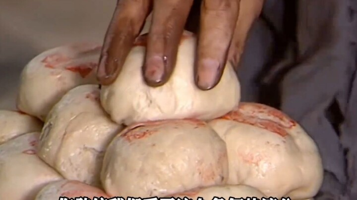 听父辈们说，济公播出那年犯罪率都下降了，不知道是真是假，只觉得济公才是活佛，唐僧就是下凡镀金的！