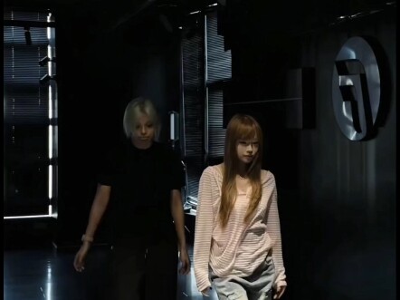 『ใช้เอง ลบเมื่อไหร่ก็ได้』ท่าเต้นเพลง kiss me thru the phone