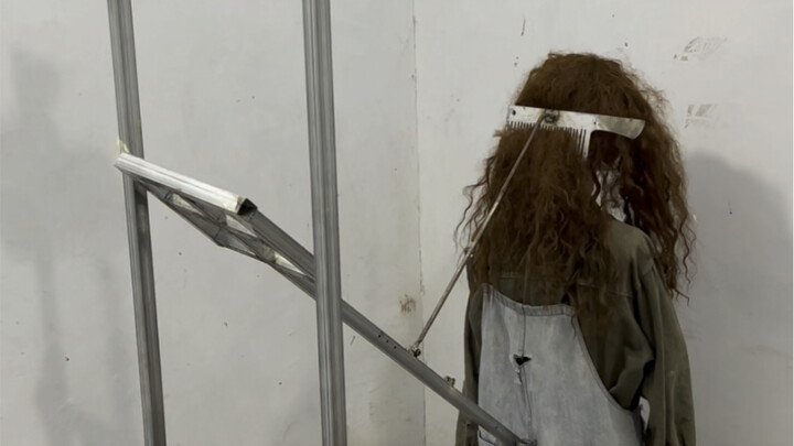 Invention: One-Click Hair-Combing Aid