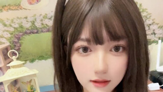 Người này trông quen quá!! Thì ra là vậy!!