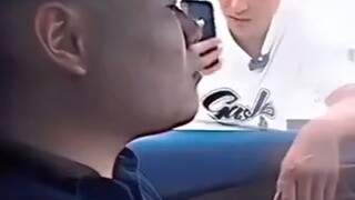 Có tiền có thể khiến quỷ đẩy cối xay.