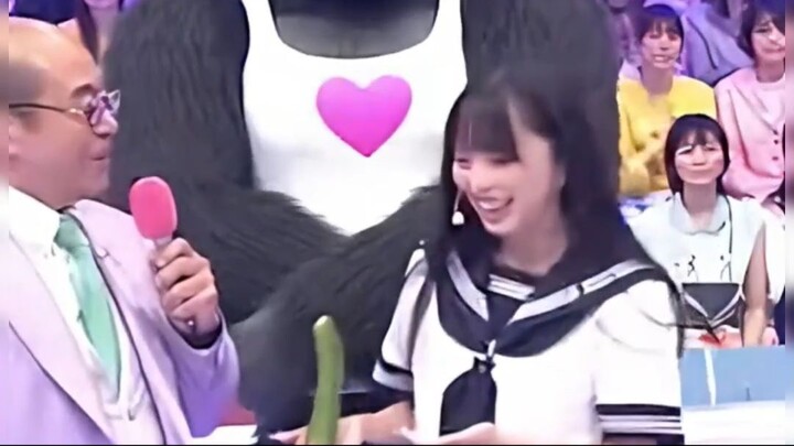 Girl Handle Cucumber #Funny #funnyshorts #tvshow #90s #laugh