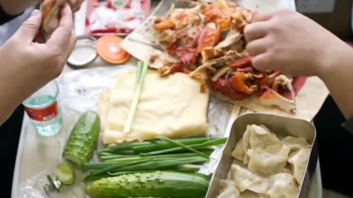 Gà nướng vùng hõm mông Đông Bắc