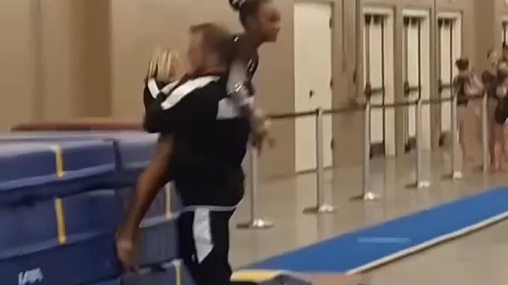 Những huấn luyện viên phàm trần, sánh ngang với thần minh! Đã cứu bao nhiêu sinh mạng vận động viên!