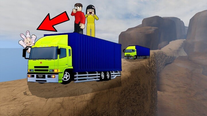 Yuta, Mio Dan Baby Celine Kemudikan Mobil Truk DIjalanan Terjal  ROBLOX