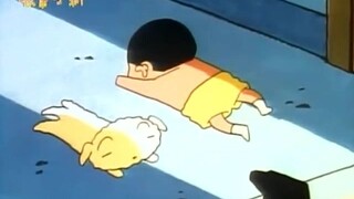 小新好像很喜欢玩装死人游戏