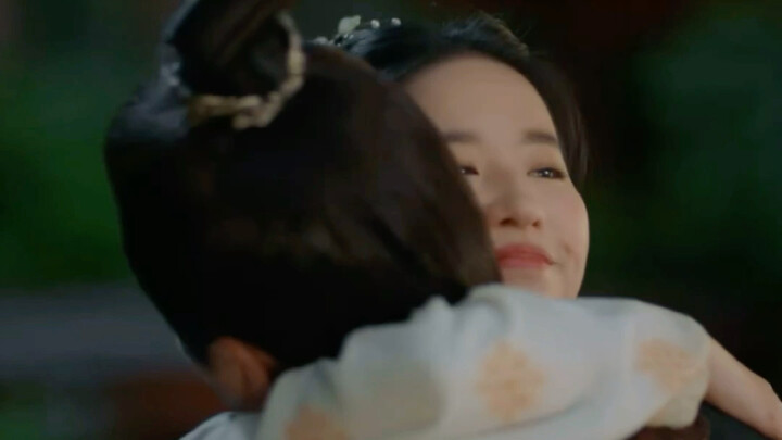 It turns out that the "left" here really means farewell. The tears in Pan'er's eyes don't look like 
