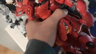 Nó chật quá~Sazabi♡Dù cậu có làm gì thì cũng không sao♡