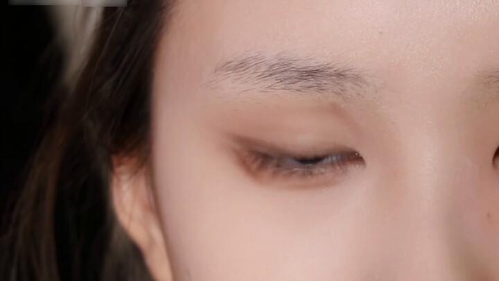 Haikyuu! - Oikawa Toru cosplay eye makeup tutorial