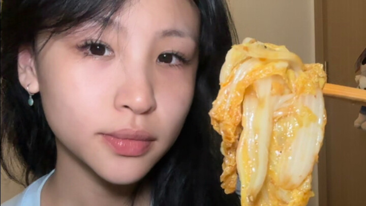 ช่างเป็นสาวกุ๊กไก่ในฝันจริงๆ!
